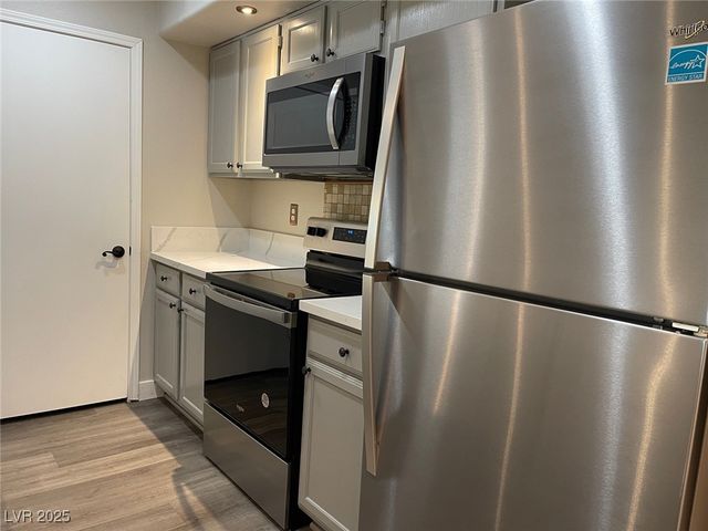 7255 West Sunset Road 2133, Las Vegas, NV 89113