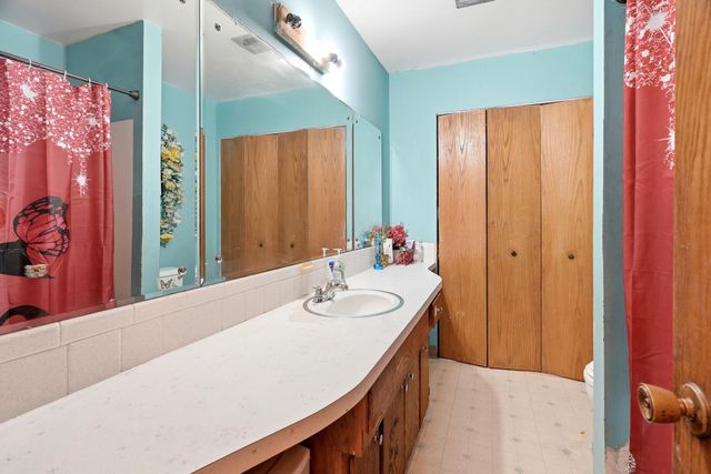 1561 Clarence Street, Saint Paul, MN 55106