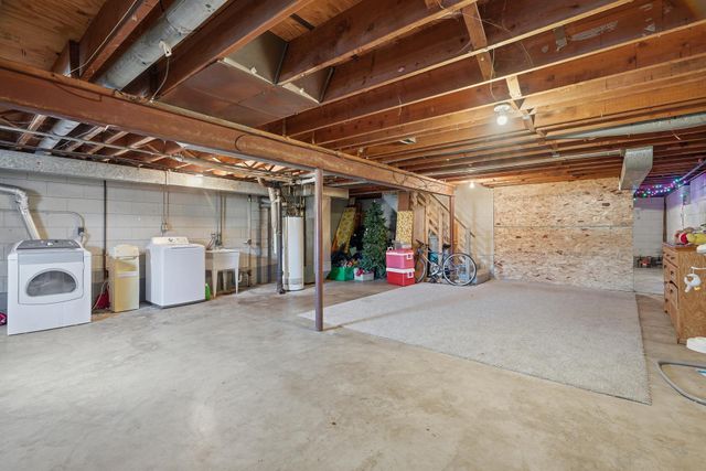 1561 Clarence Street, Saint Paul, MN 55106