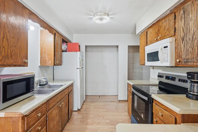 1561 Clarence Street, Saint Paul, MN 55106