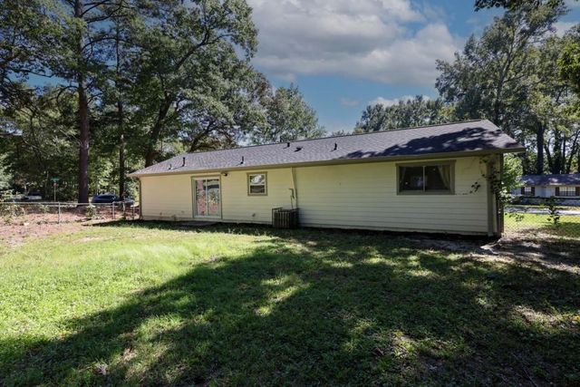 6011 Landover Circle, Morrow, GA 30260