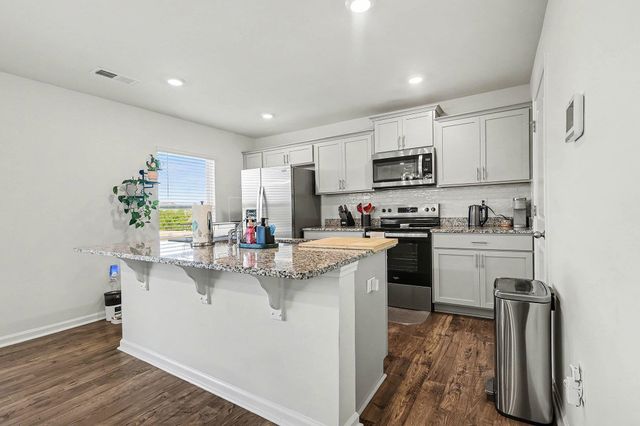 365 Valencia Circle, Wellford, SC 29385