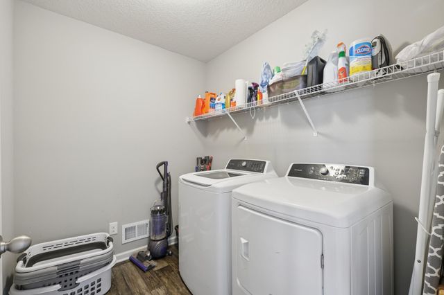 6576 Jeffery Avenue S, Cottage Grove, MN 55016