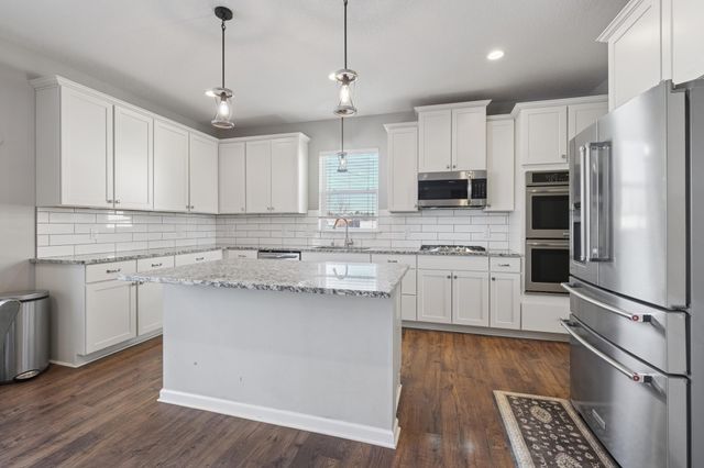 6576 Jeffery Avenue S, Cottage Grove, MN 55016