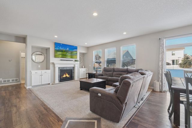 6576 Jeffery Avenue S, Cottage Grove, MN 55016