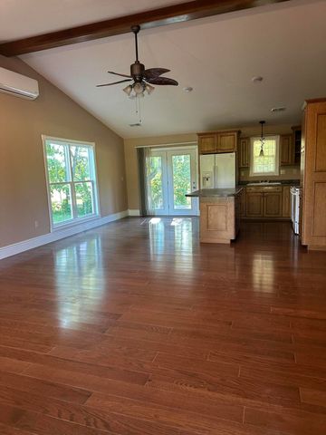 200 Hudson Lane, Russell Springs, KY 42642
