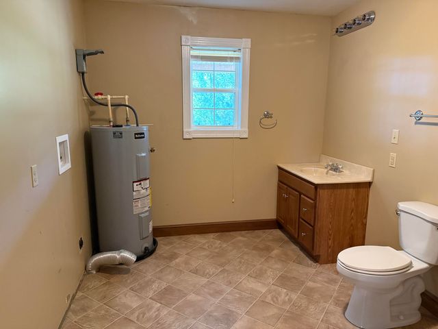 200 Hudson Lane, Russell Springs, KY 42642