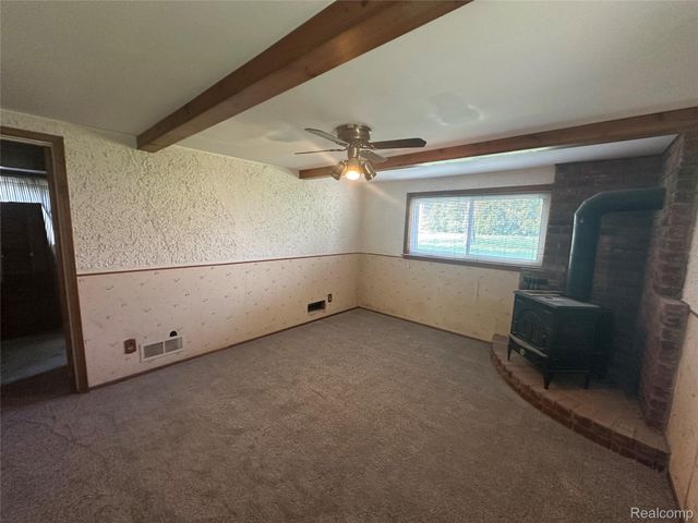 1111 Langley Boulevard, Clawson, MI 48017