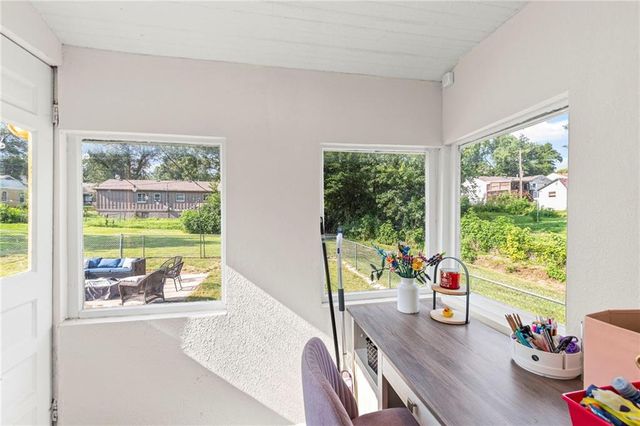 1004 Hickory Street, Excelsior Springs, MO 64024