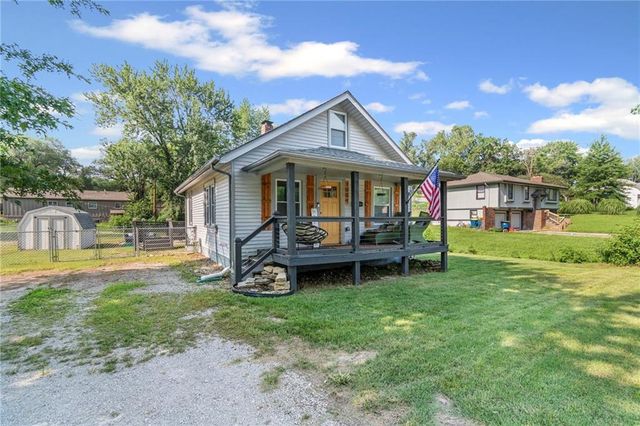 1004 Hickory Street, Excelsior Springs, MO 64024