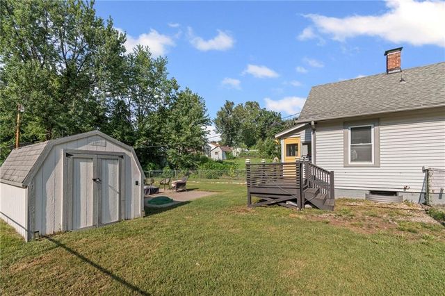 1004 Hickory Street, Excelsior Springs, MO 64024