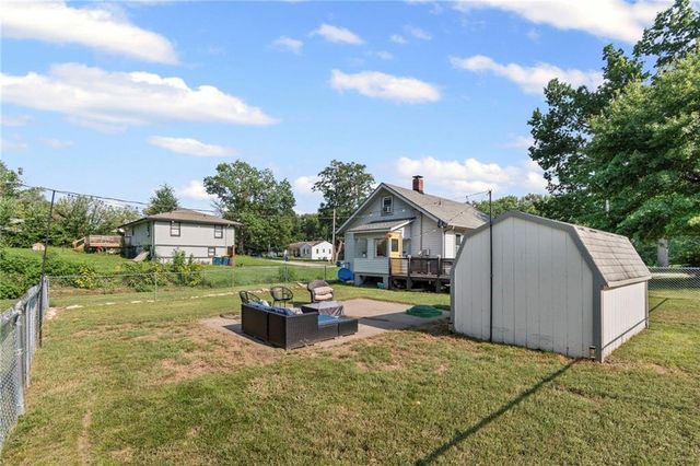 1004 Hickory Street, Excelsior Springs, MO 64024