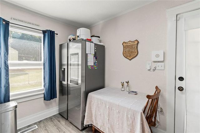 1004 Hickory Street, Excelsior Springs, MO 64024