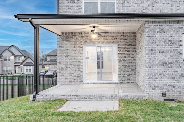 244 Bluebell Dr, Clarksville, TN 37043