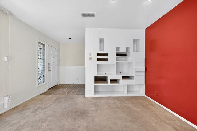 1502 Ventura Ave, Midland, TX 79705