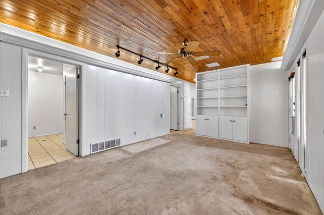 1502 Ventura Ave, Midland, TX 79705