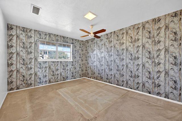 1502 Ventura Ave, Midland, TX 79705