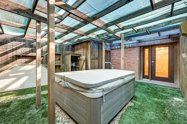 1502 Ventura Ave, Midland, TX 79705