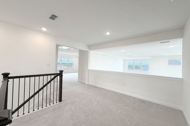 817 Headwaters Drive, Haslet, TX 76052