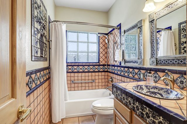 6334 Mojave Street NW, Albuquerque, NM 87120