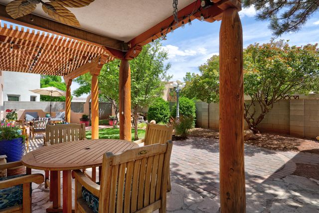6334 Mojave Street NW, Albuquerque, NM 87120
