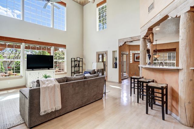6334 Mojave Street NW, Albuquerque, NM 87120