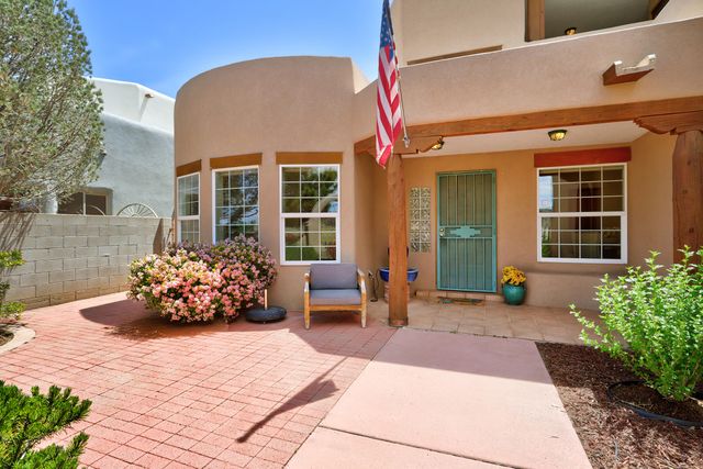 6334 Mojave Street NW, Albuquerque, NM 87120