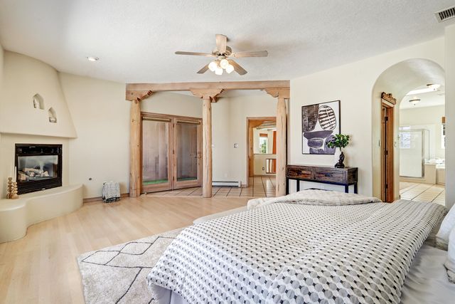 6334 Mojave Street NW, Albuquerque, NM 87120