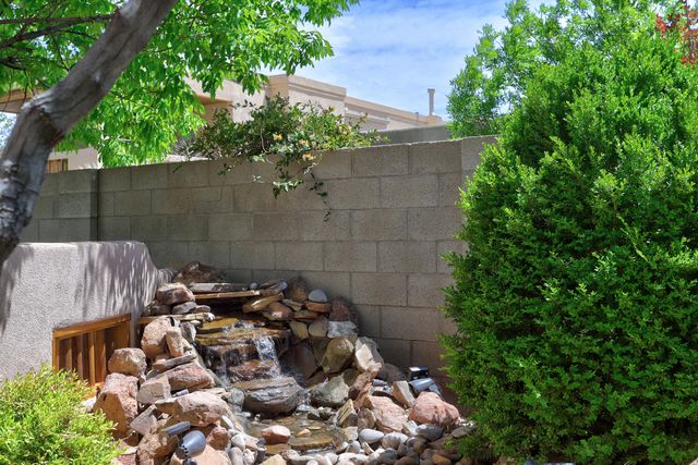 6334 Mojave Street NW, Albuquerque, NM 87120