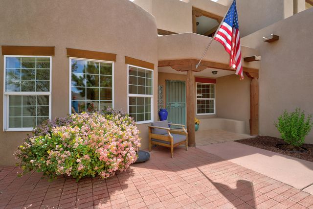 6334 Mojave Street NW, Albuquerque, NM 87120