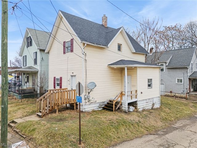 1024 Rex Avenue NE, Canton, OH 44704