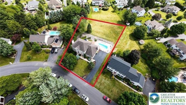 5526 Holiday Drive, Upper Macungie Twp, PA 18104