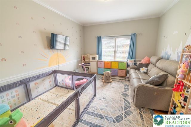 5526 Holiday Drive, Upper Macungie Twp, PA 18104