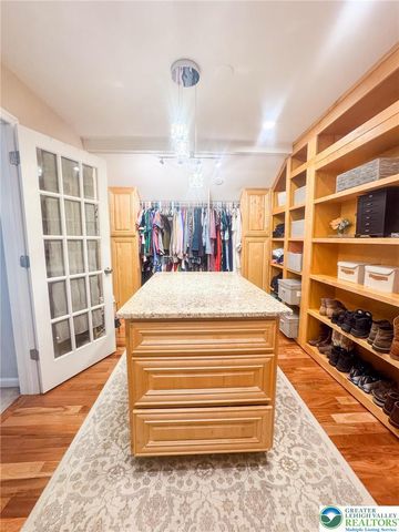 5526 Holiday Drive, Upper Macungie Twp, PA 18104