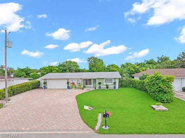 4151 19th CT SW, Naples, FL 34116