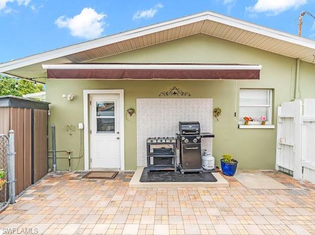 4151 19th CT SW, Naples, FL 34116