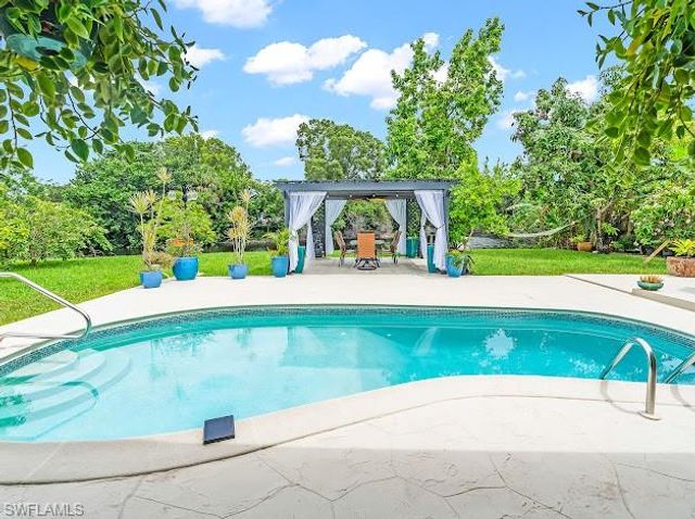 4151 19th CT SW, Naples, FL 34116