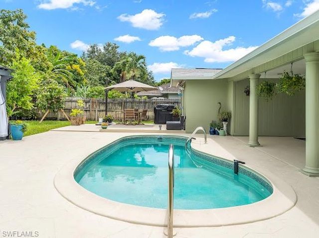 4151 19th CT SW, Naples, FL 34116