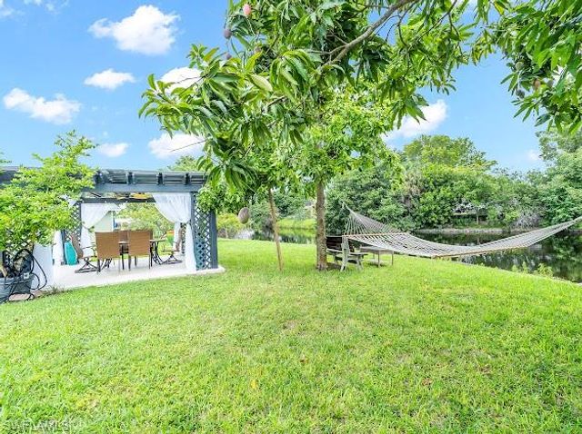 4151 19th CT SW, Naples, FL 34116