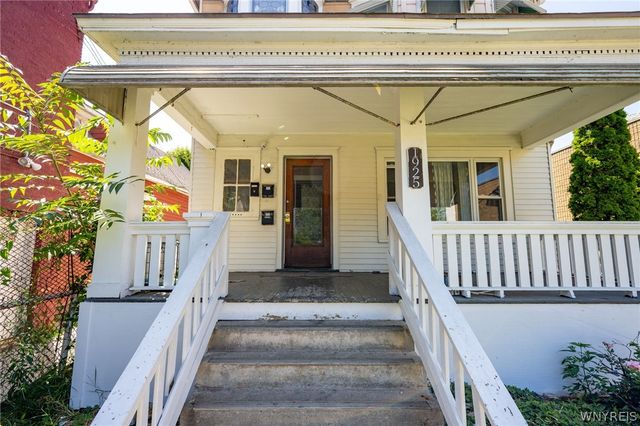 1925 South Park Avenue, Buffalo, NY 14220