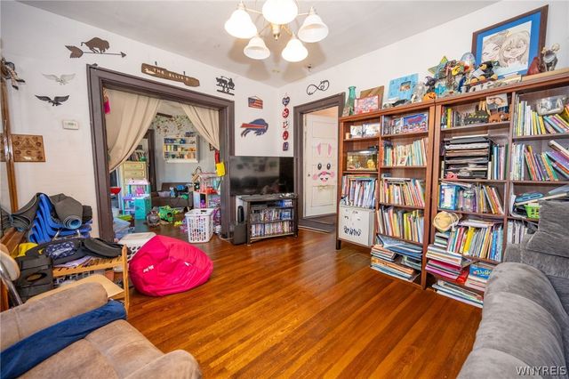 1925 South Park Avenue, Buffalo, NY 14220