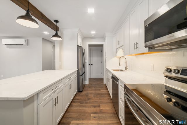 304 Heritage Village B, Southbury, CT 06488