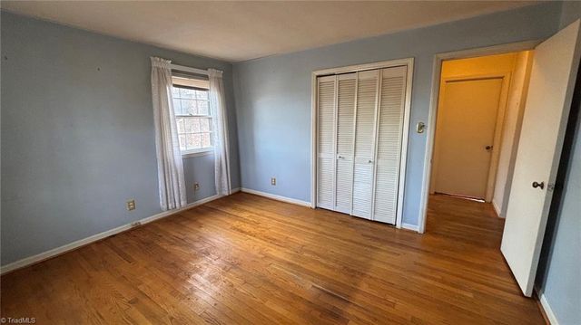 2223 Meloine Lane, Greensboro, NC 27407