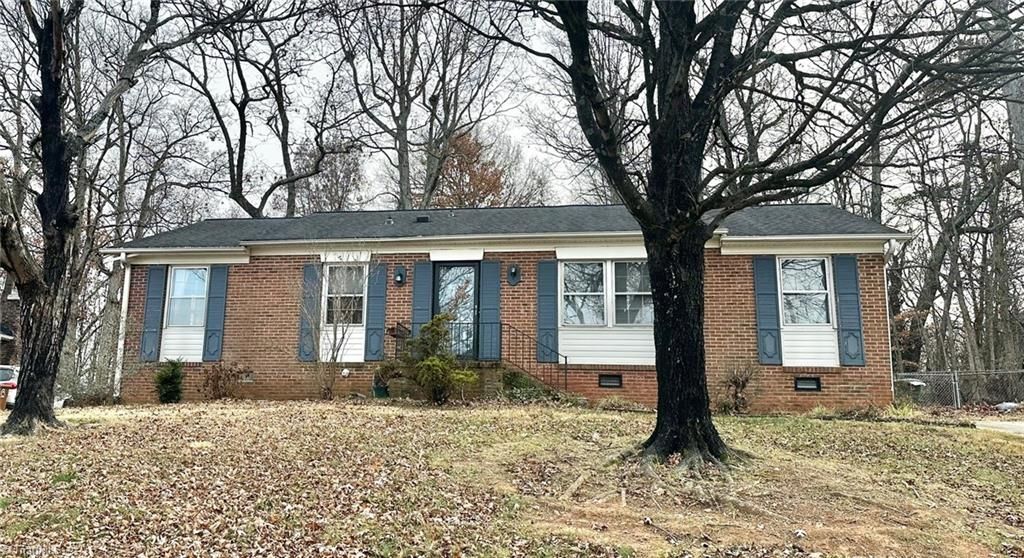 2223 Meloine Lane, Greensboro, NC 27407