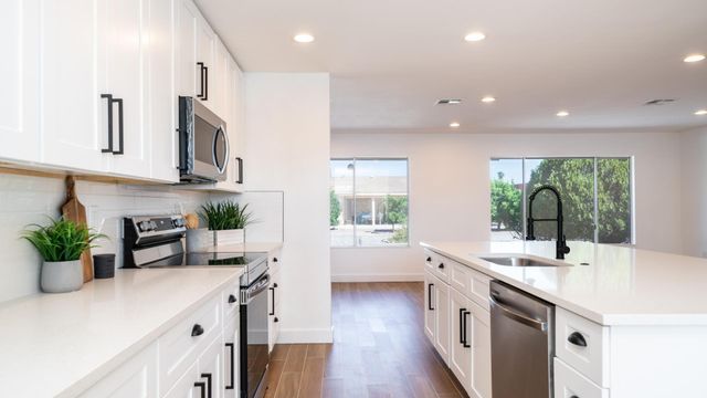 14044 N Cameo Drive, Sun City, AZ 85351