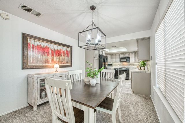 595 Quill Lane, Clovis, CA 93612