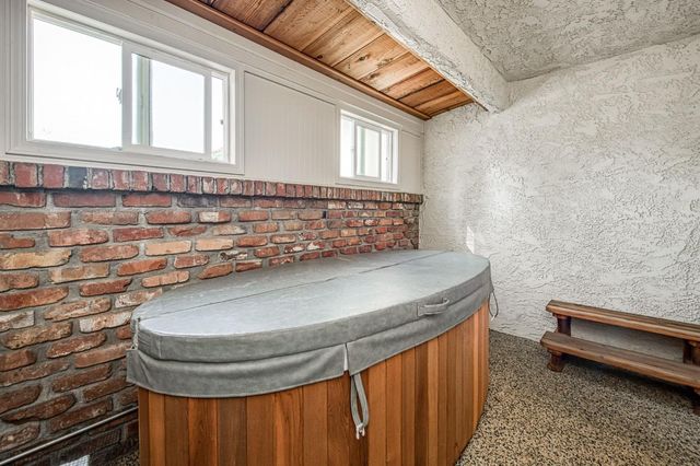 595 Quill Lane, Clovis, CA 93612