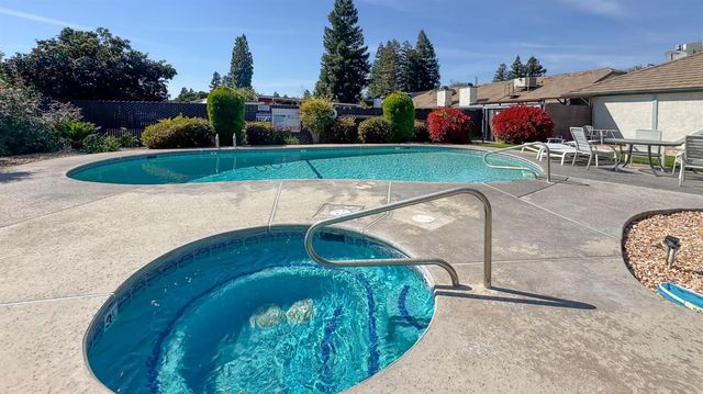 595 Quill Lane, Clovis, CA 93612