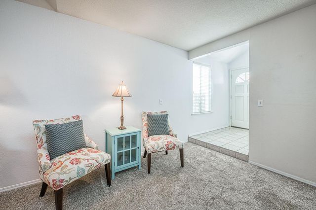 595 Quill Lane, Clovis, CA 93612