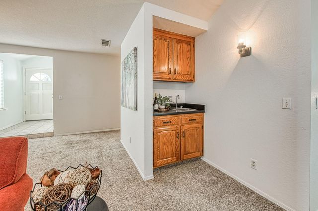 595 Quill Lane, Clovis, CA 93612